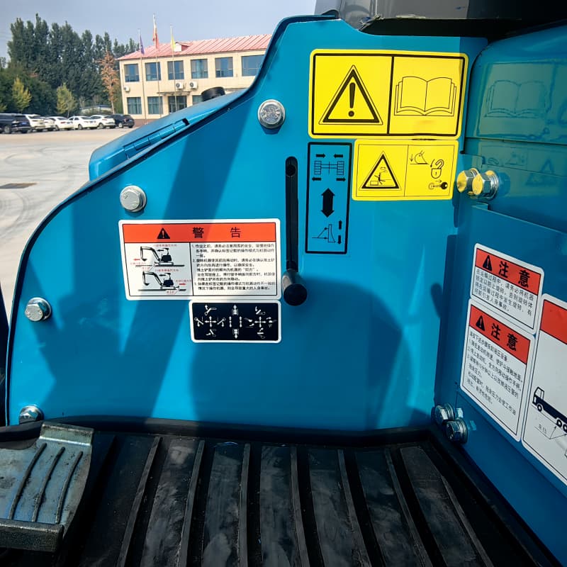 Použité 2 tonové minihydraulické pásové rýpadlo